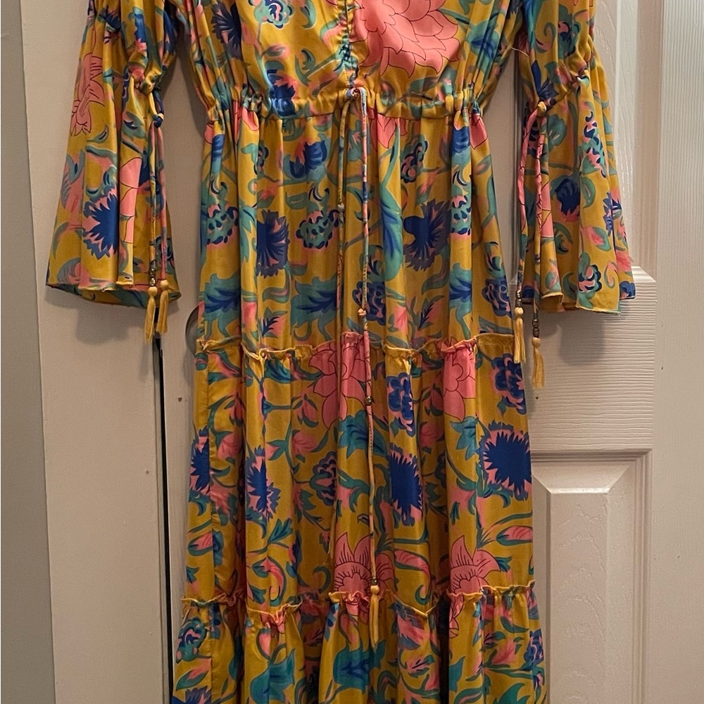 Vibrant Floral Maxi Dress with Bell Sleeves - Picture 8 of 9